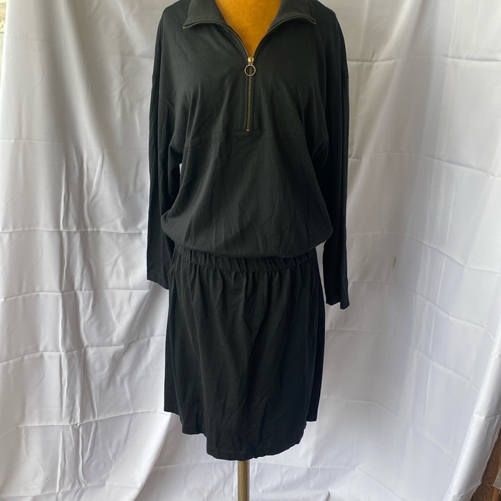 S Robert’s black shift dress